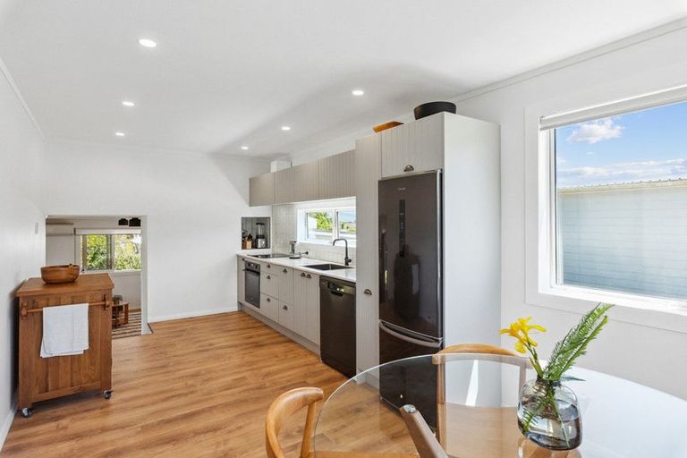 Photo of property in 5 Kokako Road, Otaihanga, Paraparaumu, 5036