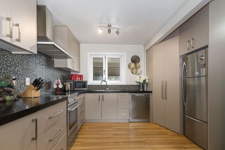 Photo of property in 10 Bay Grove, Pukehangi, Rotorua, 3015