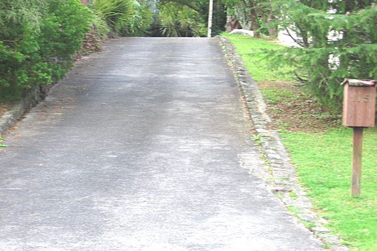 Photo of property in 115 Tiroroa Avenue, Te Atatu South, Auckland, 0610