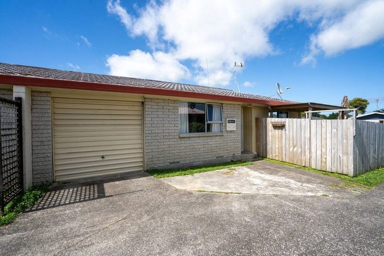 Photo of property in 8 Leslie Place, Deanwell, Hamilton, 3206