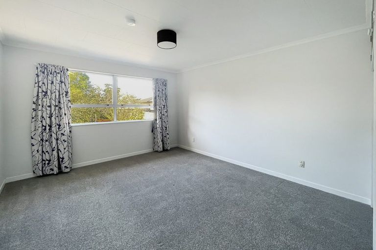 Photo of property in 4a Ruamahanga Crescent, Terrace End, Palmerston North, 4410