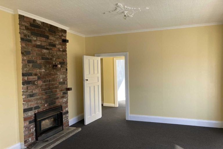 Photo of property in 10 Hargood Street, Woolston, Christchurch, 8062