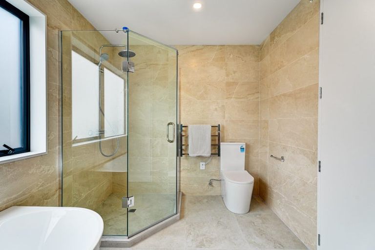 Photo of property in 19c Bardia Street, Belmont, Auckland, 0622