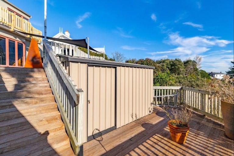Photo of property in 25 Rogan Street, New Plymouth, 4310
