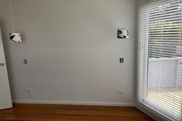 Photo of property in 35 Whanake Street, Titahi Bay, Porirua, 5022