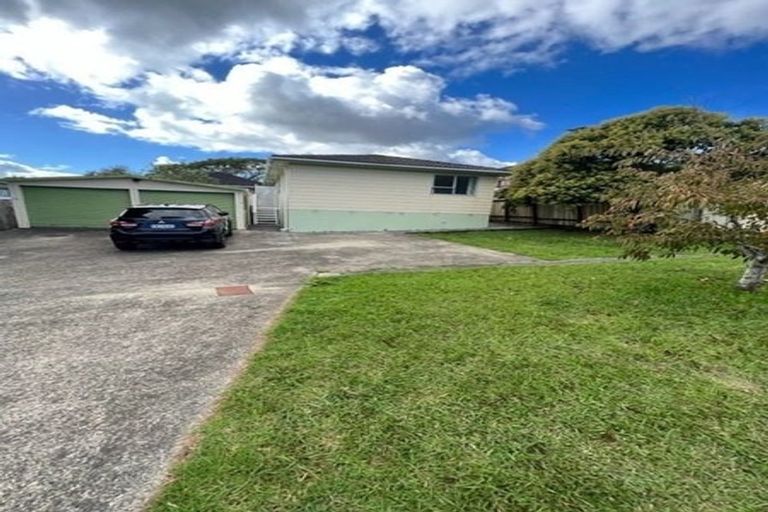 Photo of property in 4 Scarlet Drive, Ranui, Auckland, 0612