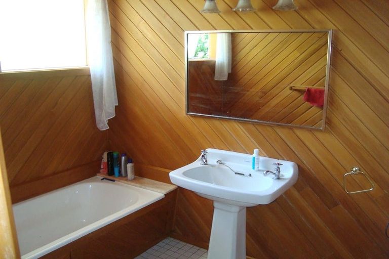 Photo of property in 38a Newnham Terrace, Upper Riccarton, Christchurch, 8041