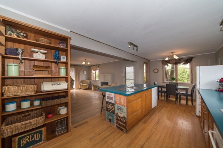 Photo of property in 1 Stoke Place, Awapuni, Palmerston North, 4412