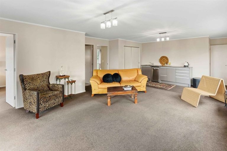 Photo of property in 103 Winara Avenue, Waikanae, 5036