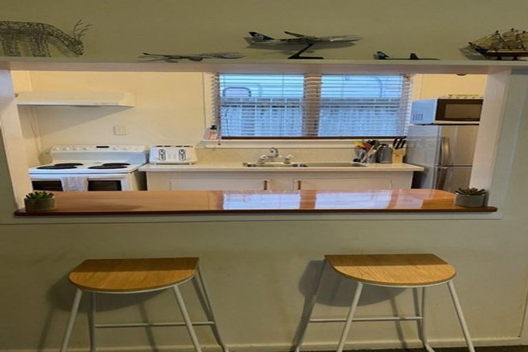 Photo of property in 1289a Whangaparaoa Road, Army Bay, Whangaparaoa, 0930