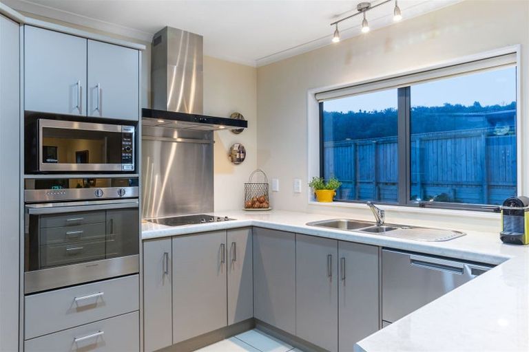 Photo of property in 48 Kahurangi Heights, Aotea, Porirua, 5024