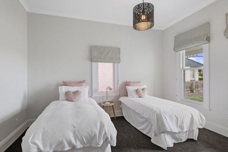 Photo of property in 8 North Parade, Richmond, Christchurch, 8013