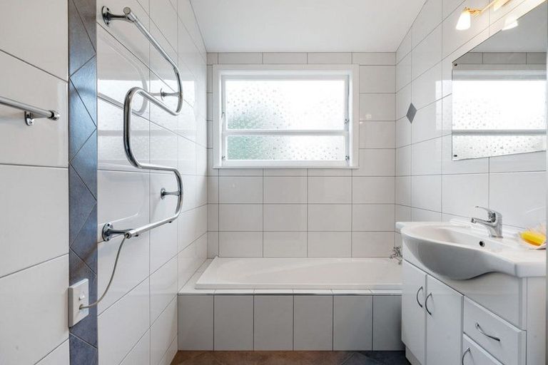 Photo of property in 38 Byron Street, Leamington, Cambridge, 3432