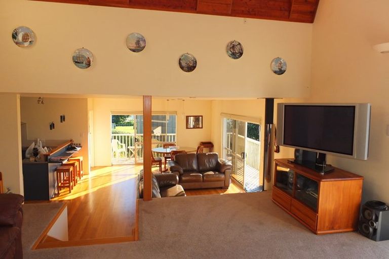 Photo of property in 34 Morrison Road, Matapouri, Whangarei, 0173