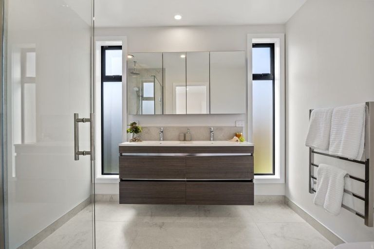 Photo of property in 111 Mclarin Road, Glenbrook, 2681