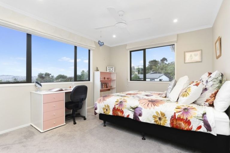 Photo of property in 2 Driftwood Drive, Red Beach, 0932