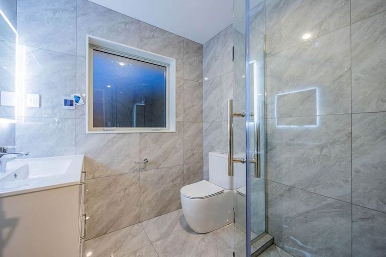 Photo of property in 245d Hill Road, The Gardens, Auckland, 2105