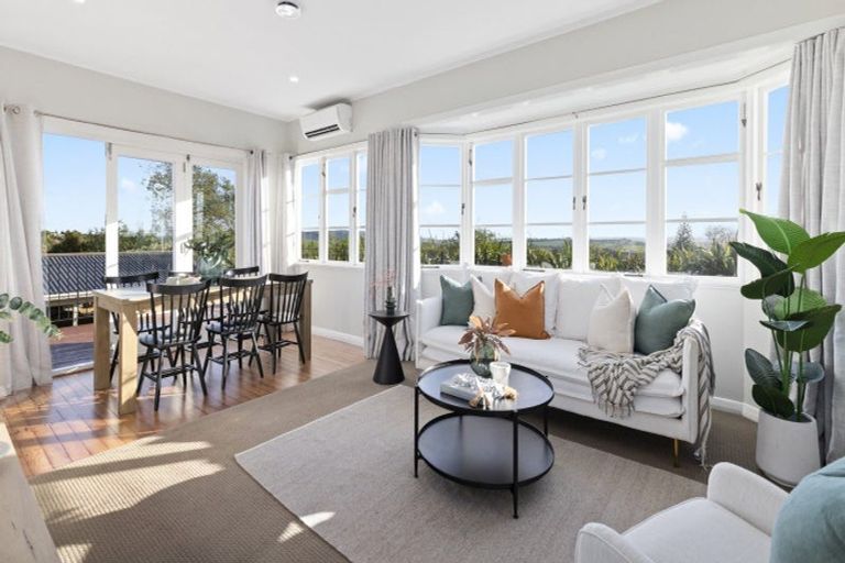 Photo of property in 51 Burrow Road, Pukekohe, 2120