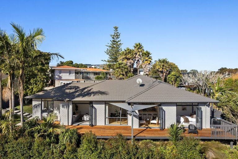 Photo of property in 11c Glendhu Road, Bayview, Auckland, 0629