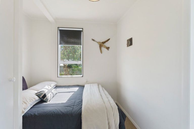 Photo of property in 3 Arthur Street, Waikawa Beach, Levin, 5573