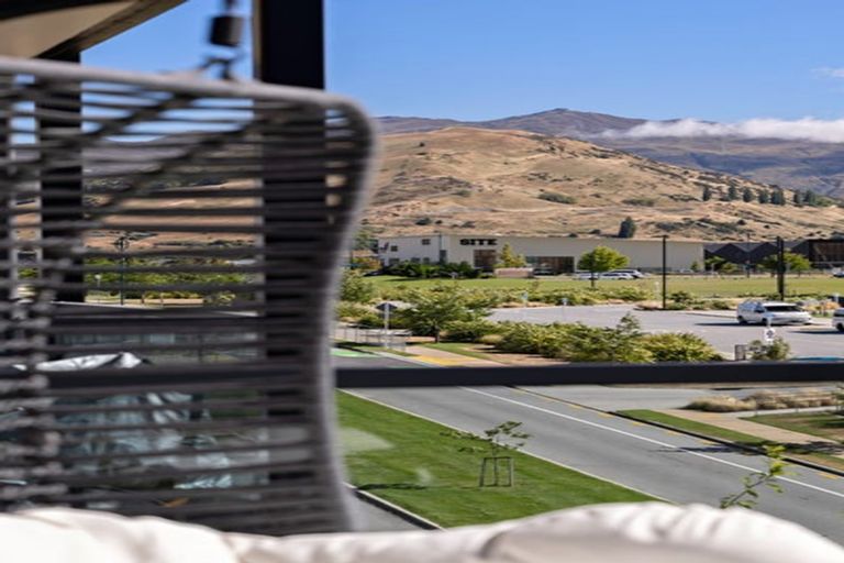 Photo of property in 305/34 Red Oaks Drive, Frankton, Queenstown, 9300