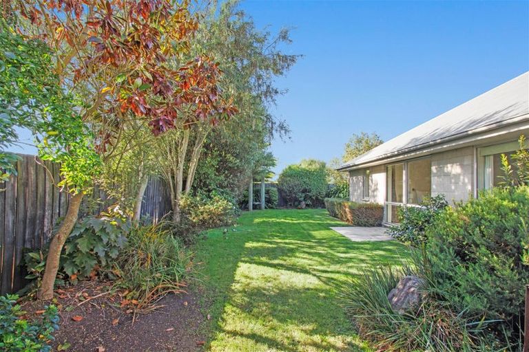 Photo of property in 14 James Drive, Woodend, 7610