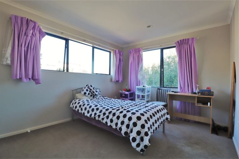 Photo of property in 16 Finbar Close, Flat Bush, Auckland, 2019