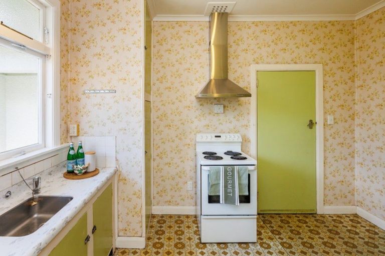 Photo of property in 11 Moore Street, West End, Palmerston North, 4412