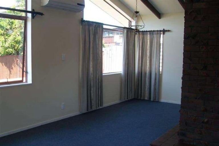 Photo of property in 4 Banff Place, Tamatea, Napier, 4112