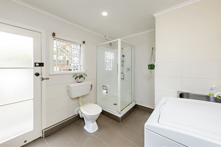 Photo of property in 7 Beldon Place, Pakuranga Heights, Auckland, 2010