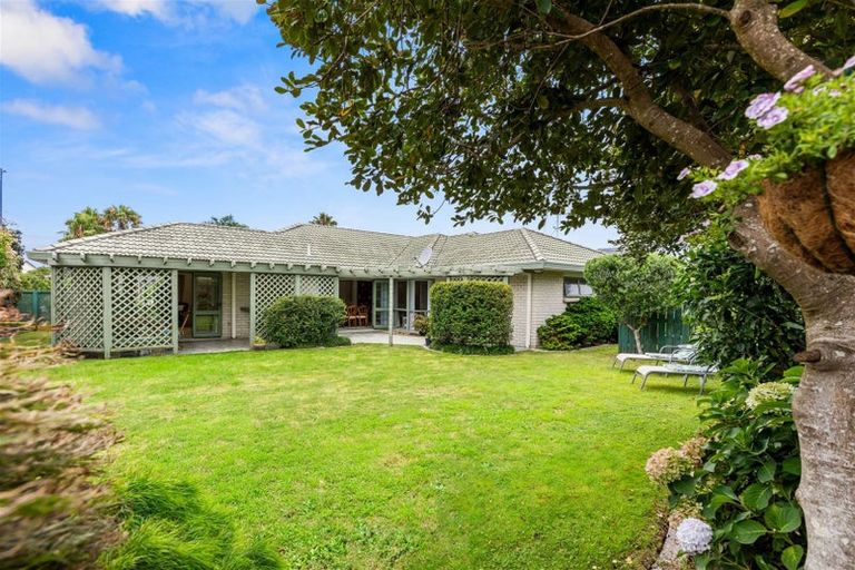 Photo of property in 34 Santa Monica Drive, Papamoa Beach, Papamoa, 3118