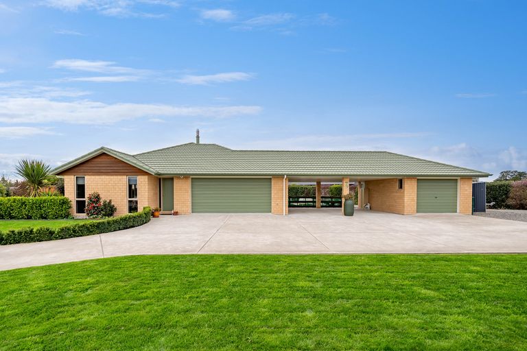 Photo of property in 24 Mill Grove, Clareville, Carterton, 5713