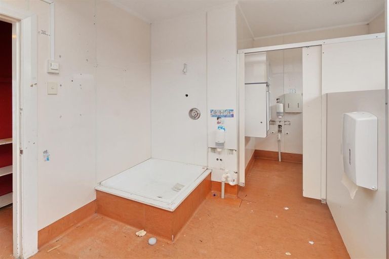 Photo of property in 284 Breezes Road, Aranui, Christchurch, 8061