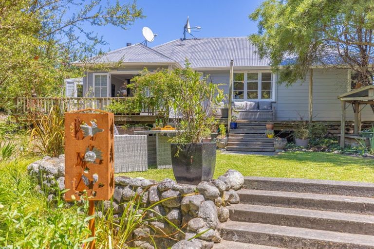 Photo of property in 2096 Masterton Stronvar Road, Stronvar, Masterton, 5890
