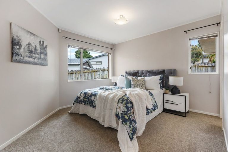 Photo of property in 2/116 Meadowland Drive, Somerville, Auckland, 2014
