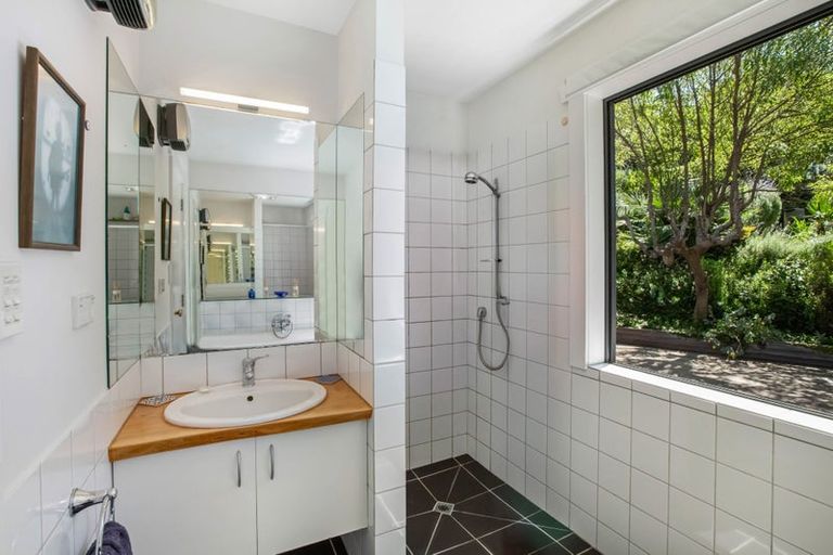 Photo of property in 40 Calais Terrace, Ostend, Waiheke Island, 1081