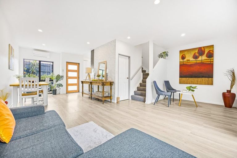 Photo of property in 63 Rakich Place, Henderson, Auckland, 0612