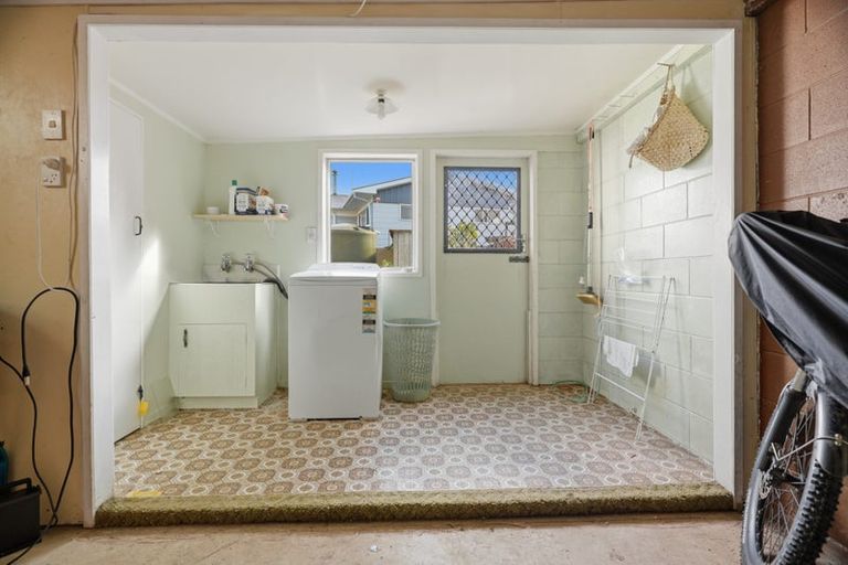 Photo of property in 43a-b Puckey Avenue, Kaitaia, 0410