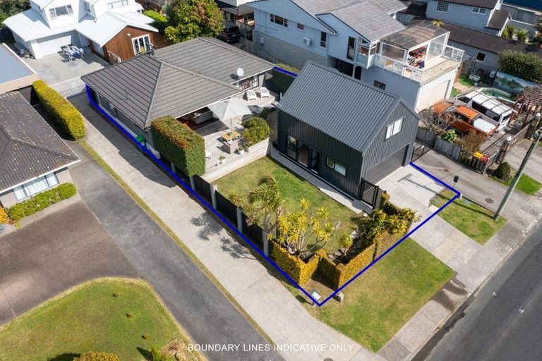 Photo of property in 1/8 Waller Avenue, Bucklands Beach, Auckland, 2012
