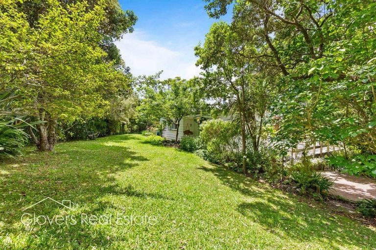 Photo of property in 140 Victory Road, Laingholm, Auckland, 0604