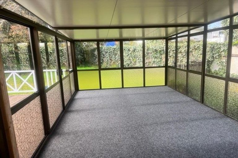 Photo of property in 3 Wycherley Drive, Bucklands Beach, Auckland, 2014