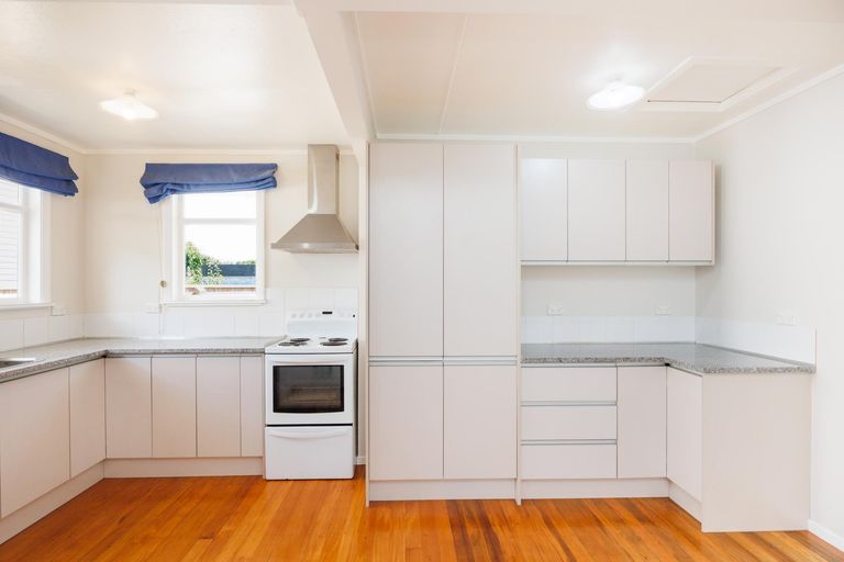 Photo of property in 6 London Terrace, Awapuni, Palmerston North, 4412