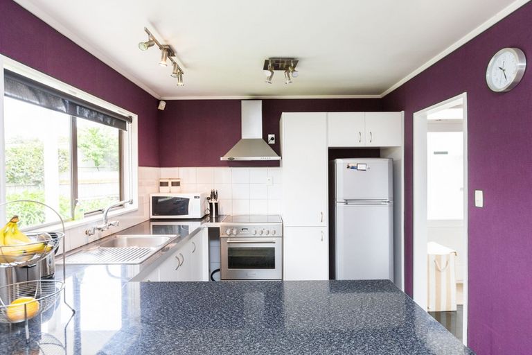 Photo of property in 23 Chadwick Place, Highbury, Palmerston North, 4412