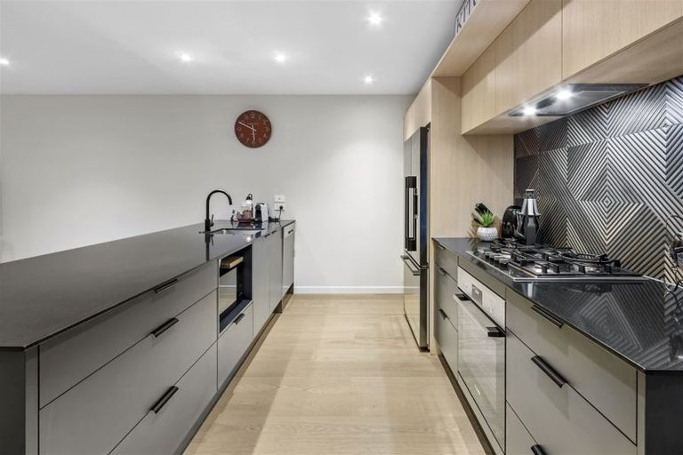 Photo of property in 174b Archers Road, Glenfield, Auckland, 0629