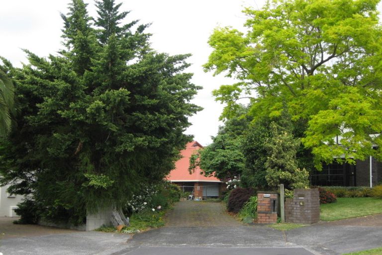 Photo of property in 7 Idaho Place, Conifer Grove, Takanini, 2112