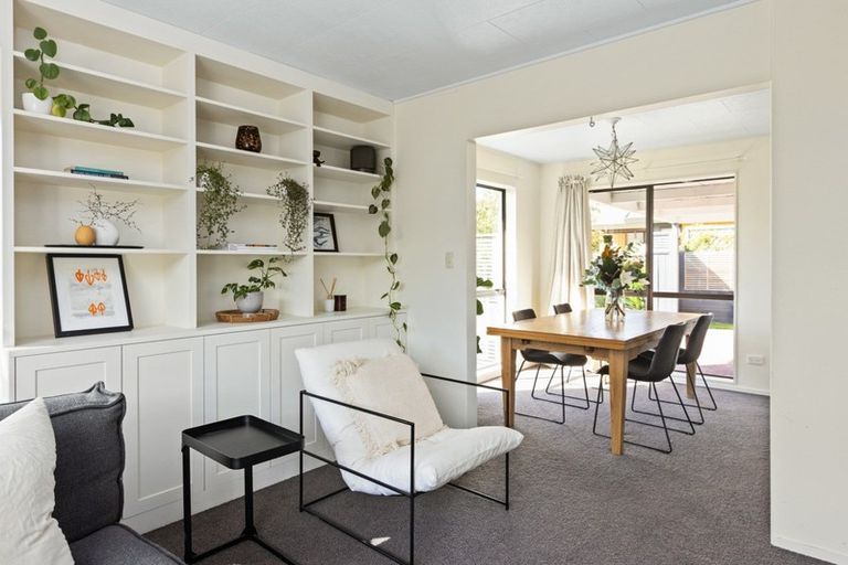 Photo of property in 36 James Cook Street, Havelock North, 4130