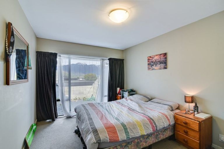 Photo of property in Alpine Meadows Apartments, 135m Fernhill Road, Fernhill, Queenstown, 9300
