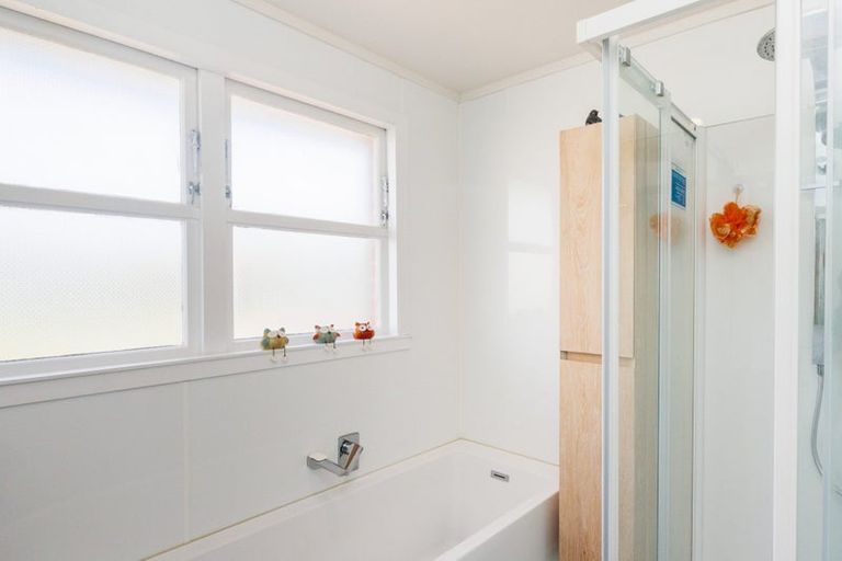 Photo of property in 33 Highbury Avenue, Highbury, Palmerston North, 4412