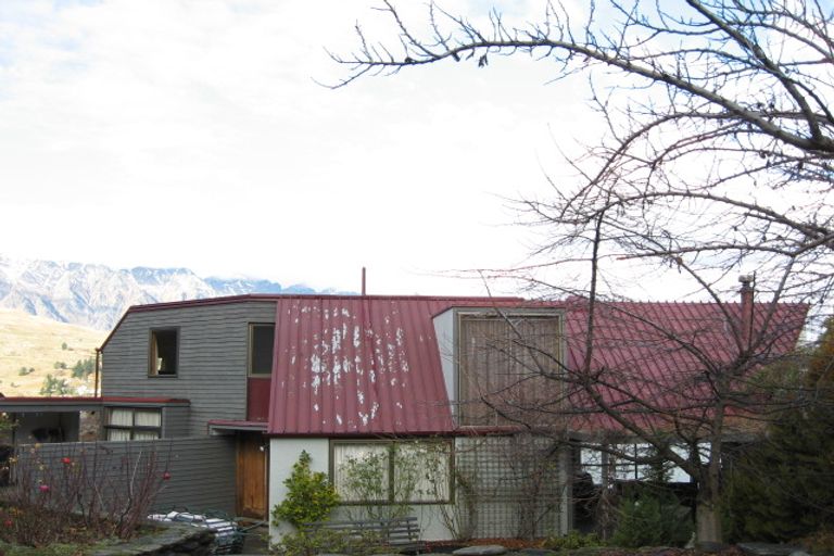 Photo of property in 31 Earnslaw Terrace, Queenstown, 9300