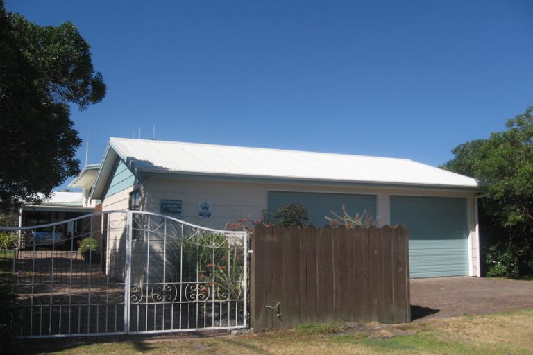 Photo of property in 513 Pukehina Parade, Pukehina, 3189